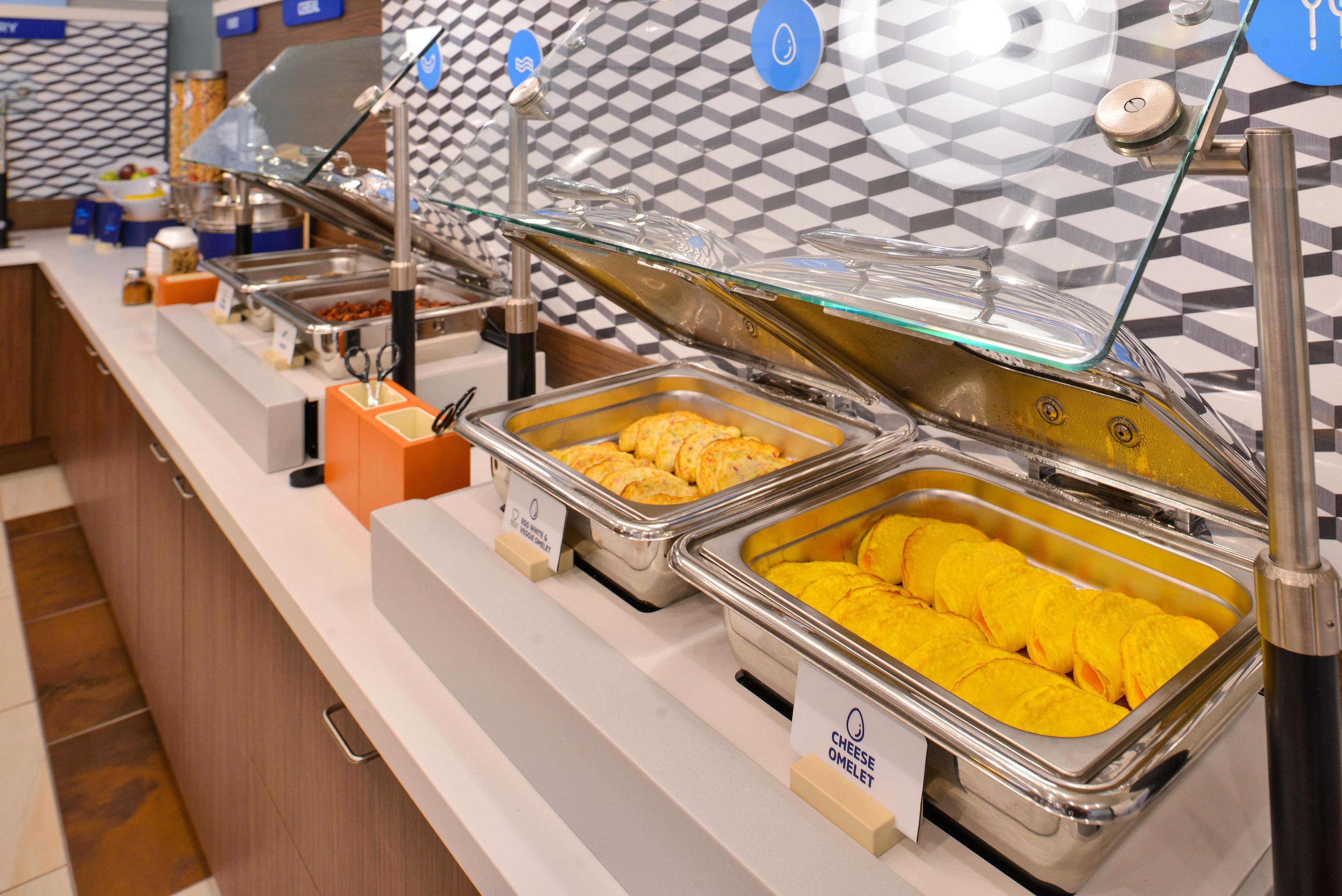Holiday Inn Express Hotel & Suites Canton By Ihg Bagian luar foto