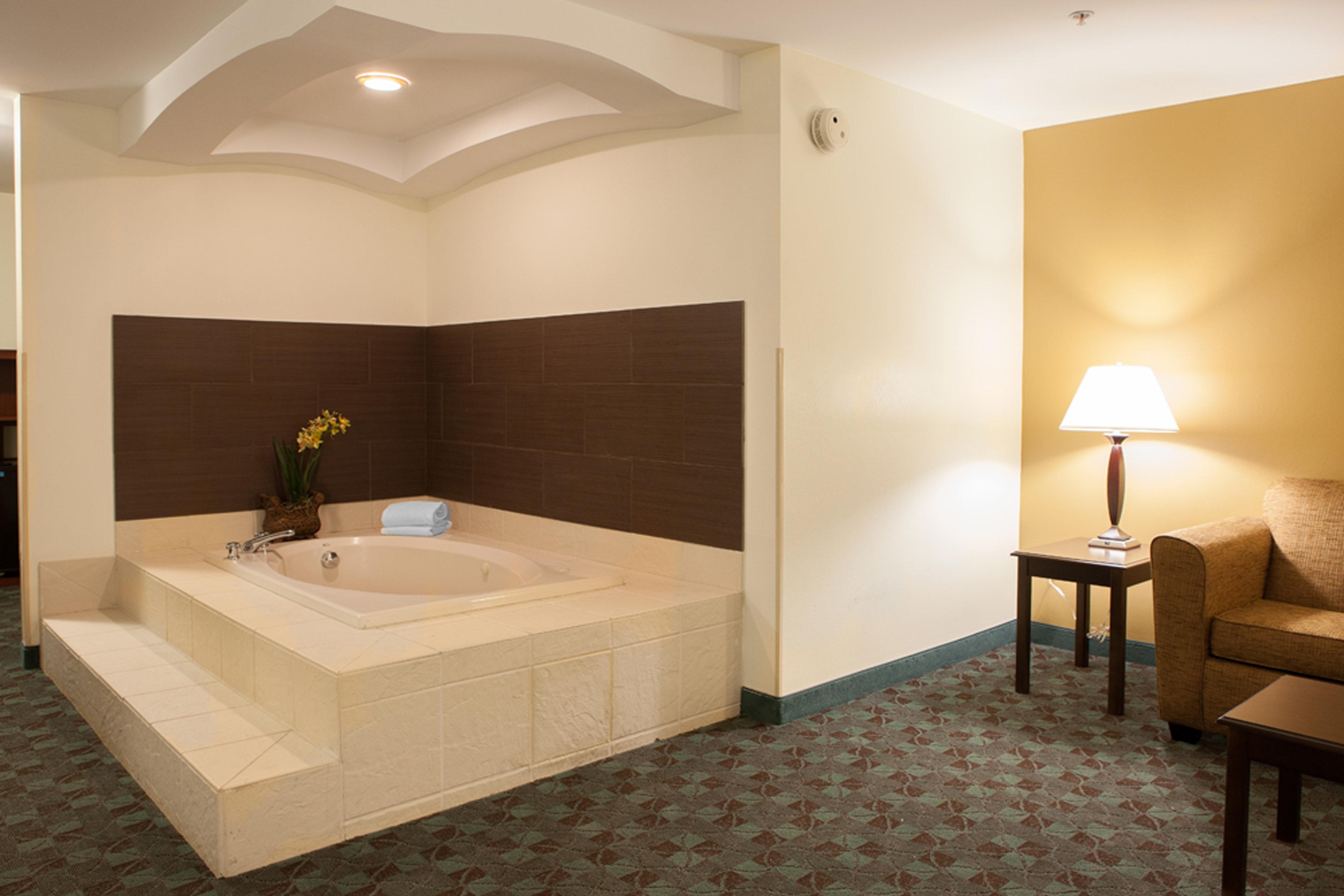 Holiday Inn Express Hotel & Suites Canton, An Ihg Hotel Bagian luar foto