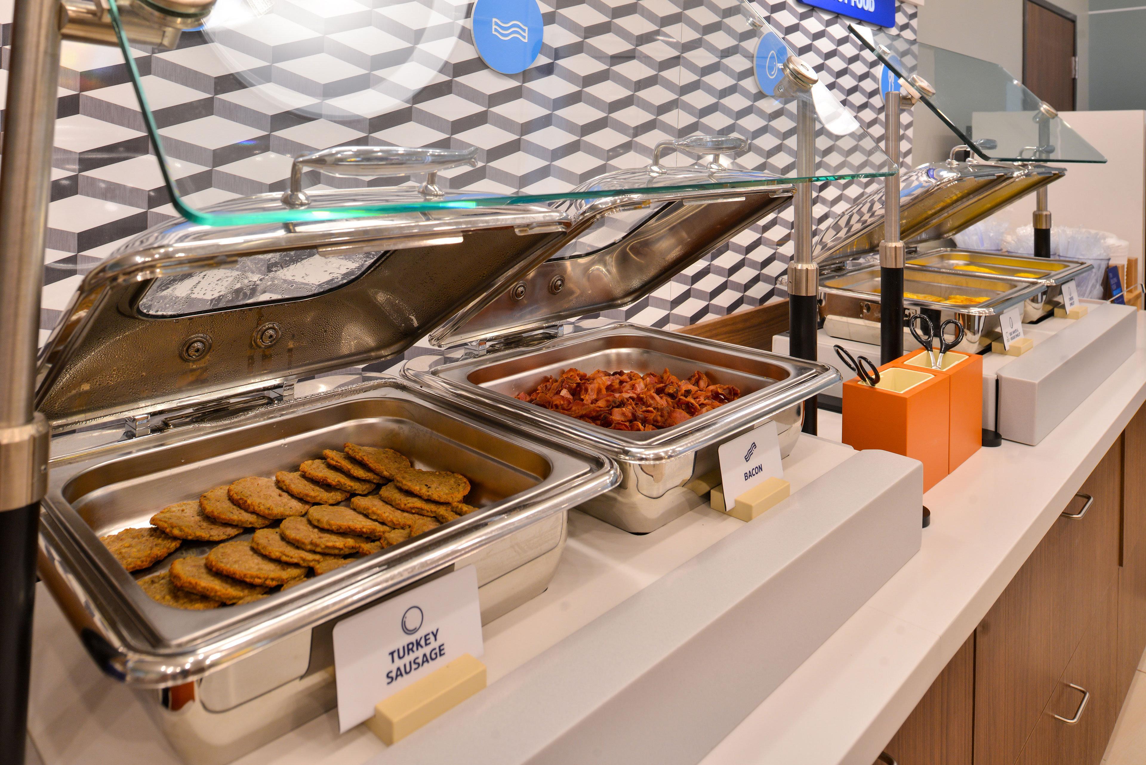 Holiday Inn Express Hotel & Suites Canton By Ihg Bagian luar foto