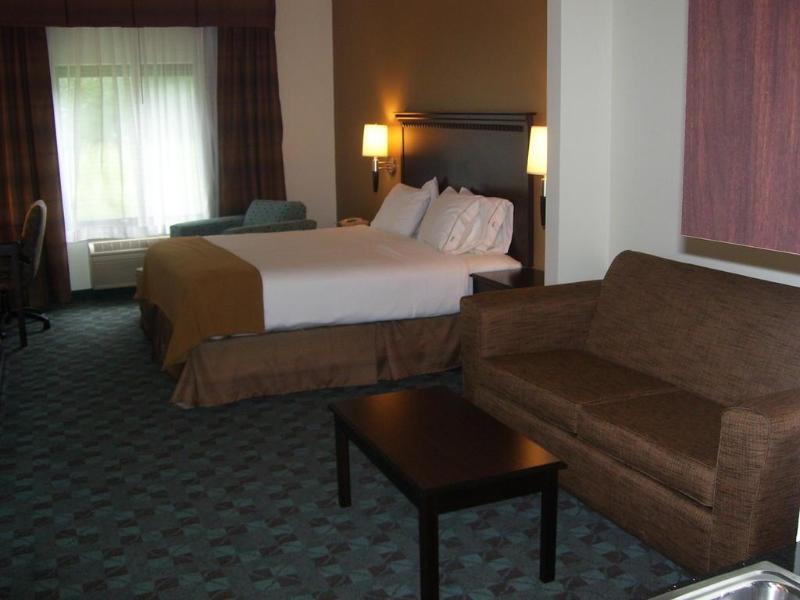 Holiday Inn Express Hotel & Suites Canton By Ihg Bagian luar foto
